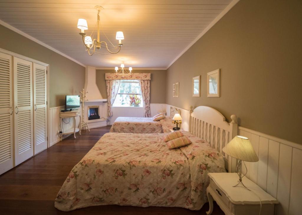 Pousada Quinta dos Pássaros Itaipava - Luxe Drievoudige Kamer