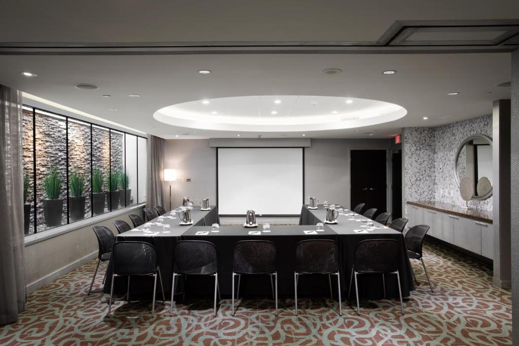 OPUS Vancouver - Resim 7