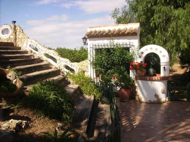 A garden outside "La Chacra" Casa Típica Valenciana