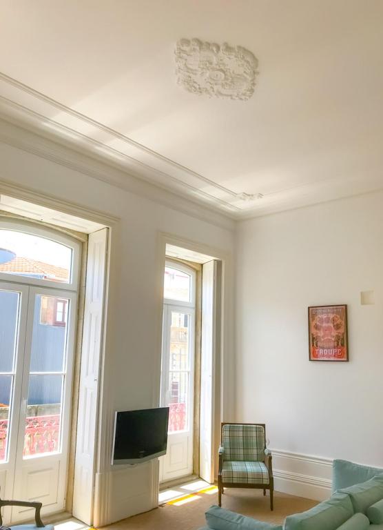 Downtown Colosseum Apartments - One-Bedroom Apartment 2nd Floor