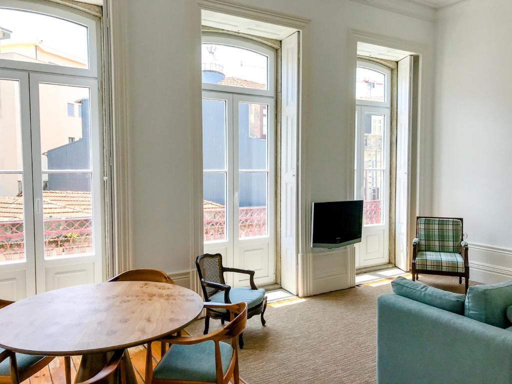 Downtown Colosseum Apartments - 