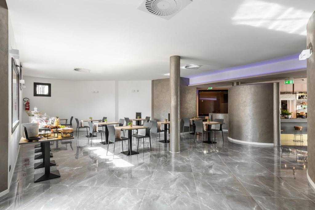 Restaurace v ubytování Lake Como Golf Hotel