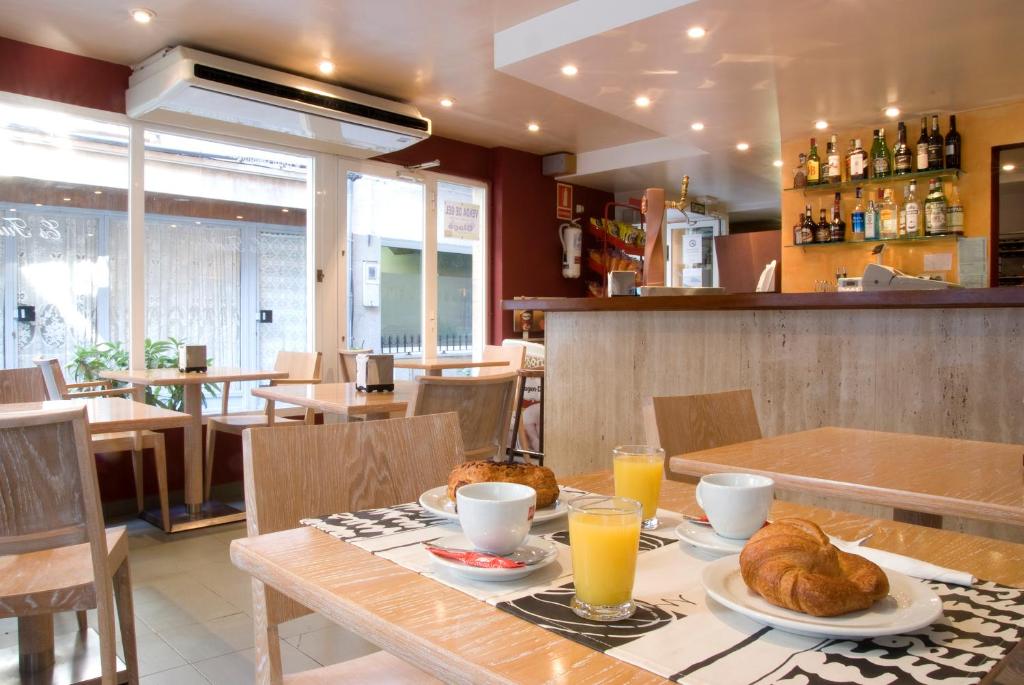 Gallery image of Hotel Es Furió in Tamariu