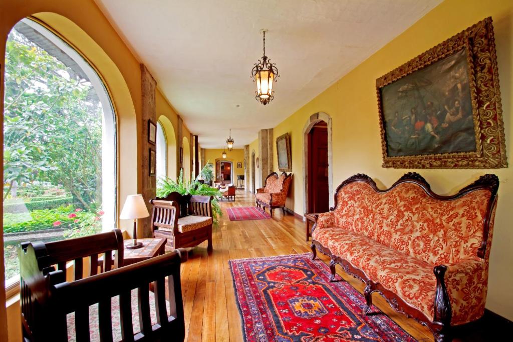 Posezení v ubytování Hacienda La Cienega