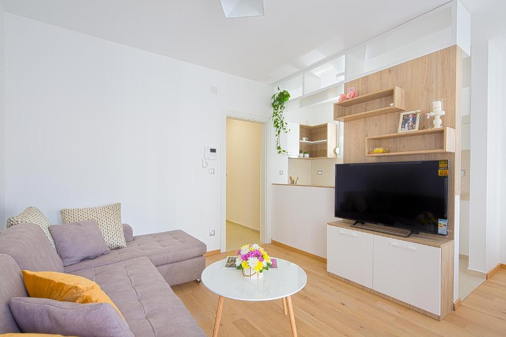 Chiron Apartments - 2