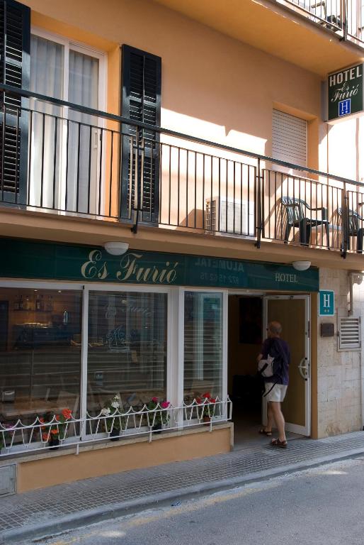 Gallery image of Hotel Es Furió in Tamariu