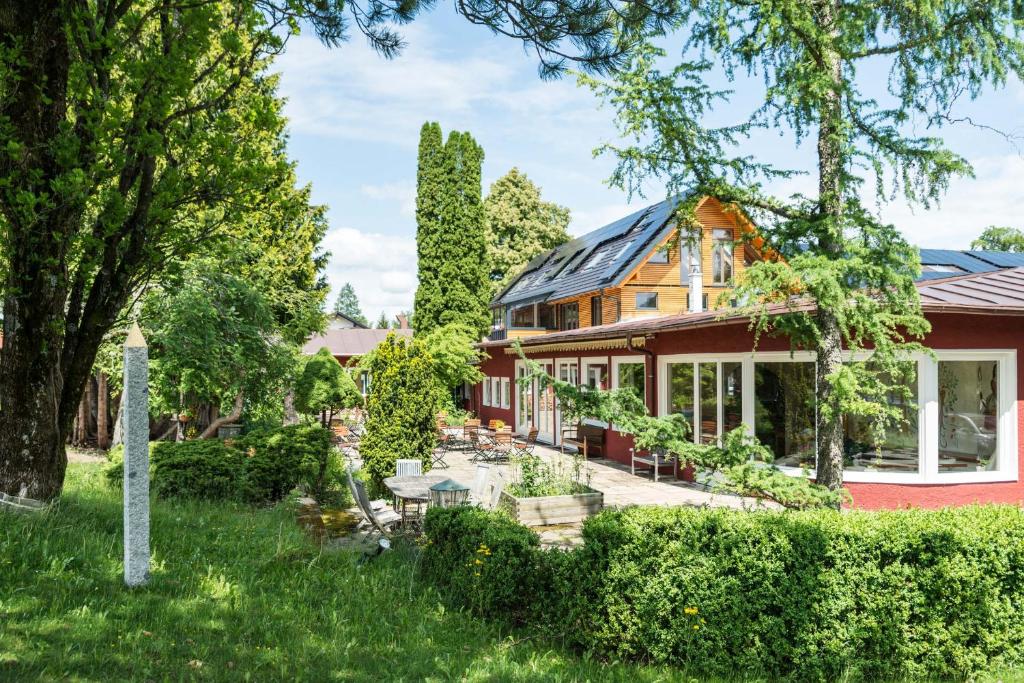 Zahrada ubytování SEINZ Wisdom Resort - Bio-Hotel vegan-vegetarisch