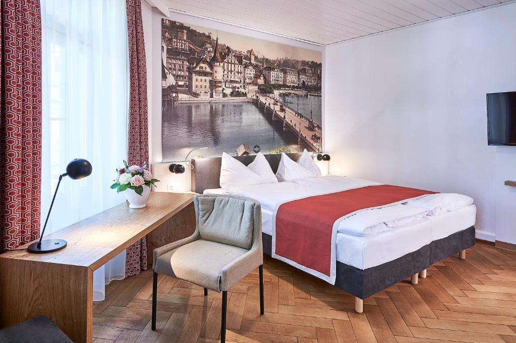 Hotel Central Luzern - Resim 35