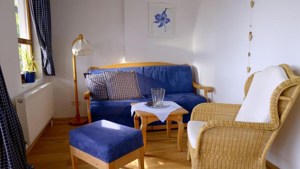 Posezení v ubytování BELVEDERE Appart & Chalet - Ihr Zuhause auf Zeit am Edersee - Ihr Geschenk die GästeCard GrimmHeimat