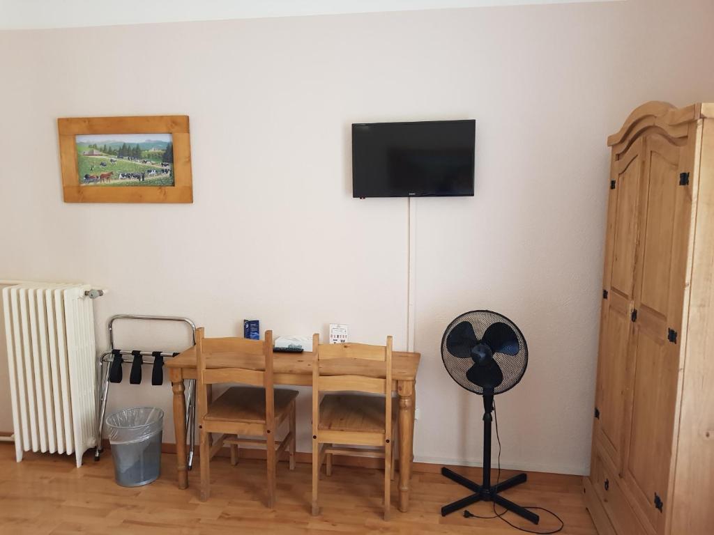 Hotel de Geneve - Resim 24