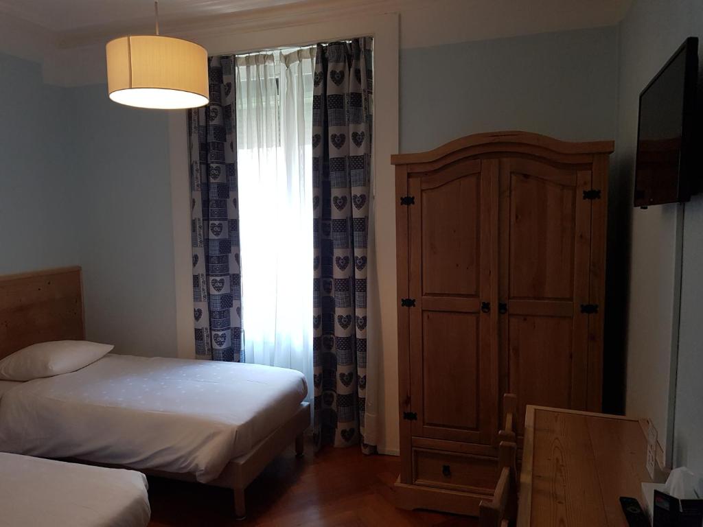 Hotel de Geneve - Resim 33