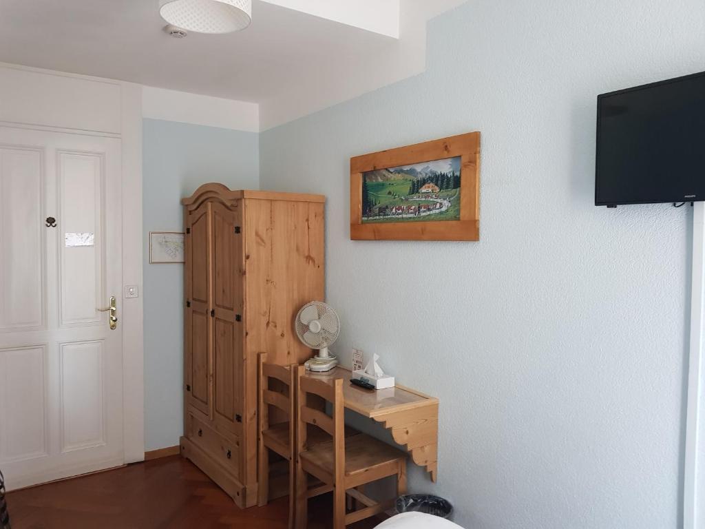 Hotel de Geneve - Resim 35