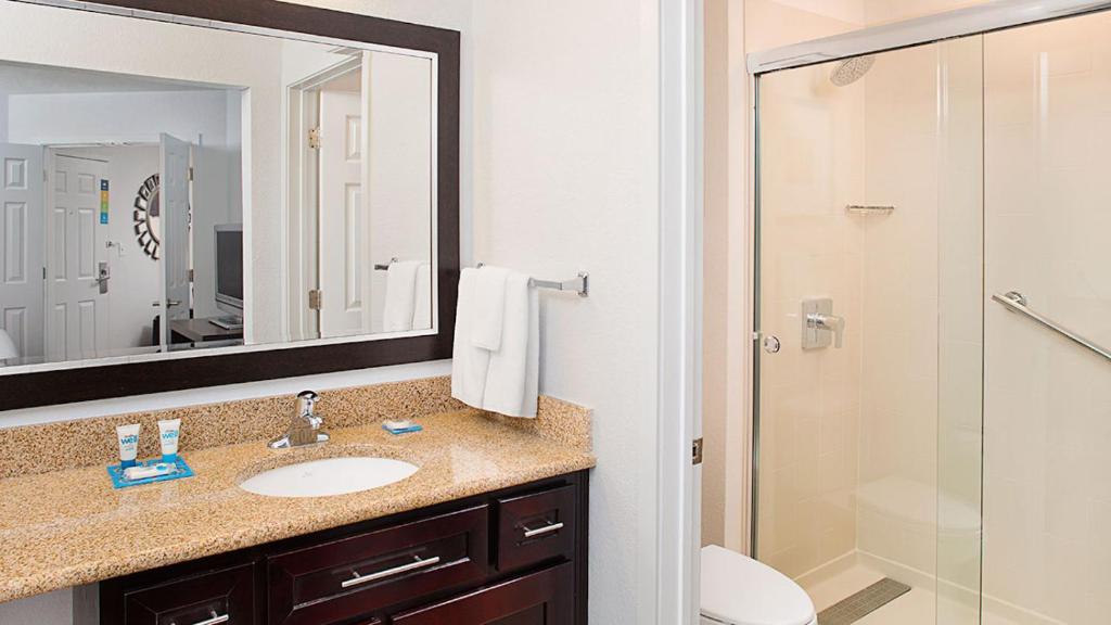 Koupelna v ubytování Hyatt House Mount Laurel