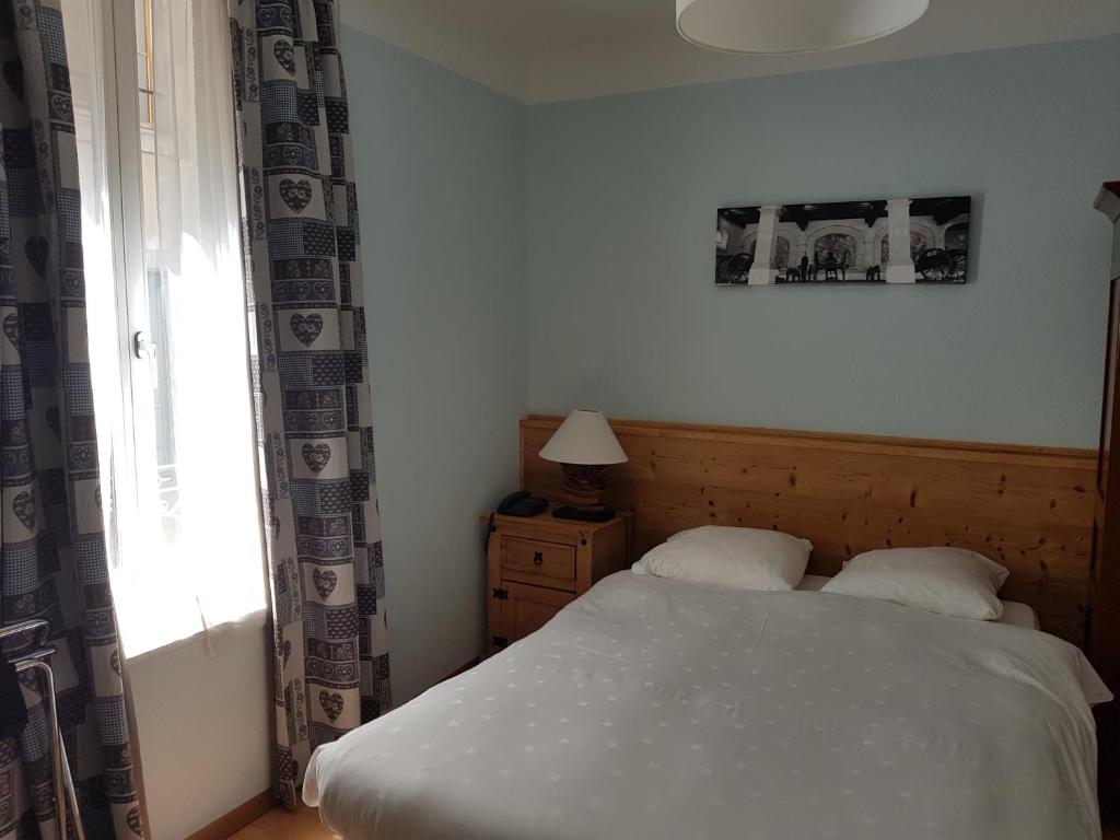 Hotel de Geneve - Resim 19