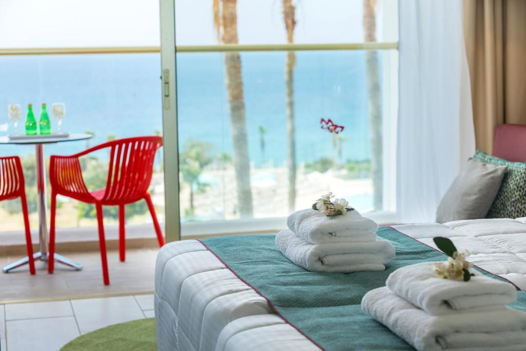 Leonardo Laura Beach & Splash Resort - 
