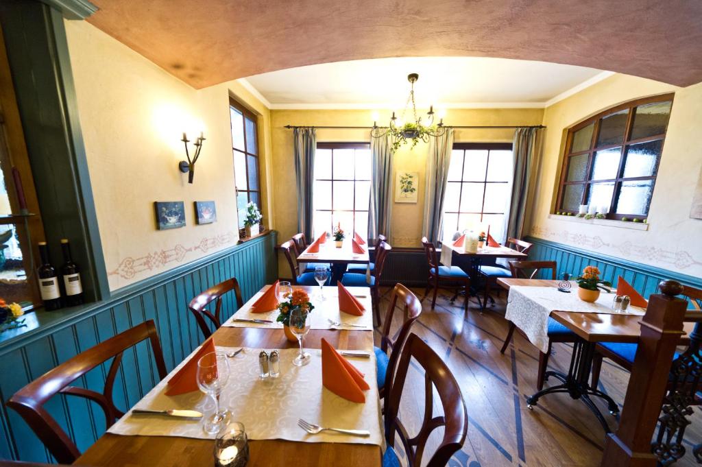 Restaurace v ubytování Wohlfühl-Hotel Neu Heidelberg