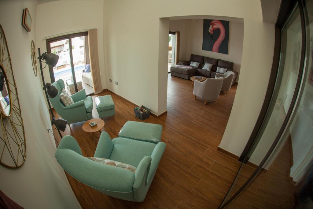 Posezení v ubytování VILLA DREAMS - VILLAS LA ESTANCIA -