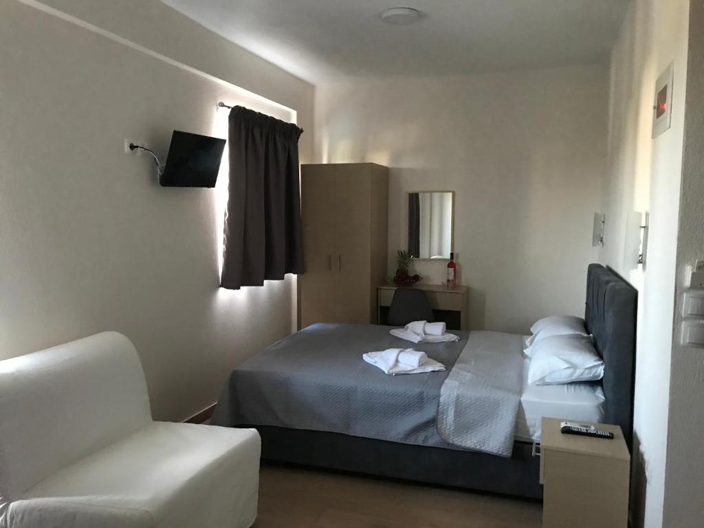 A television and/or entertainment centre at Littore Maris