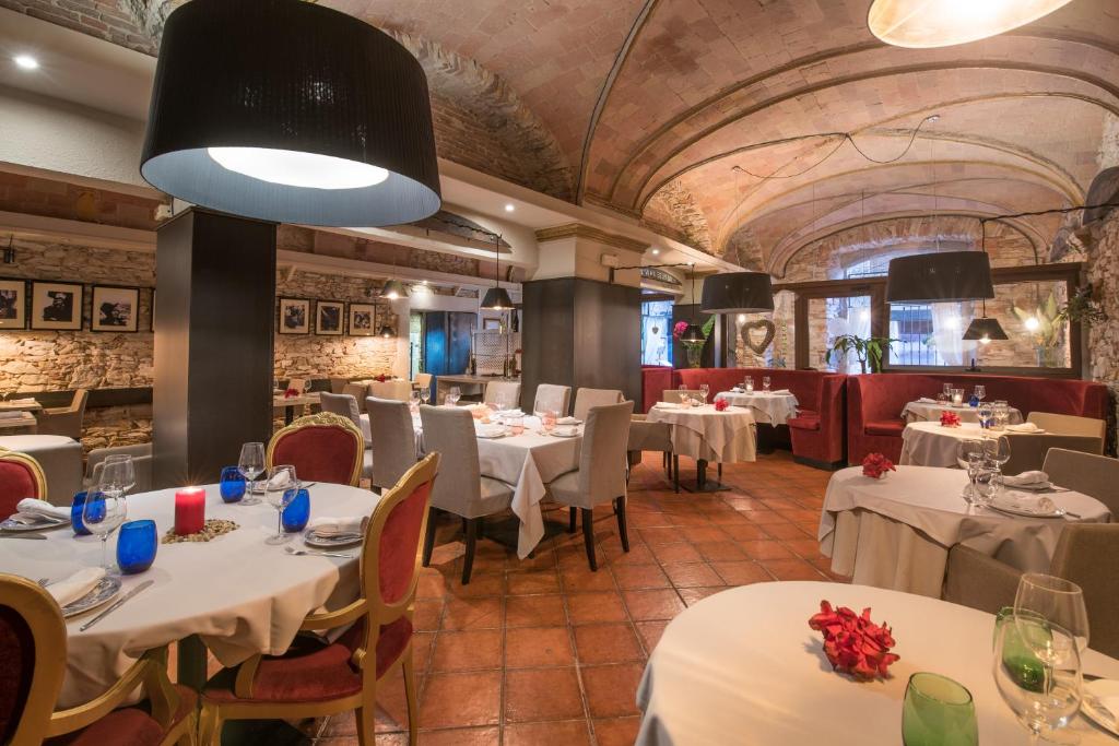 Reštaurácia alebo iné gastronomické zariadenie v ubytovaní Hotel-Spa Classic Begur