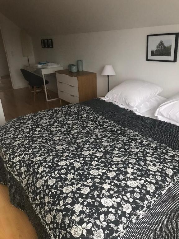 Postel nebo postele na pokoji v ubytování Strandsegård Ferielejlighed