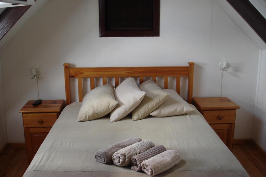 Postel nebo postele na pokoji v ubytování Bay Cove Inn
