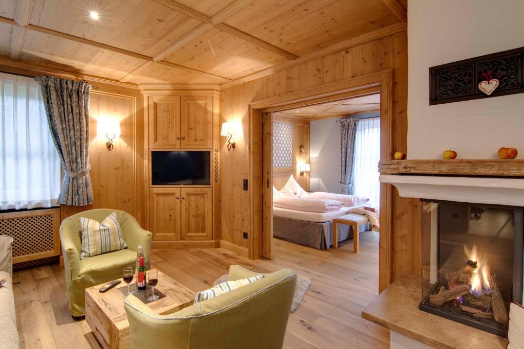 TV a/nebo společenská místnost v ubytování Landhaus am Stein