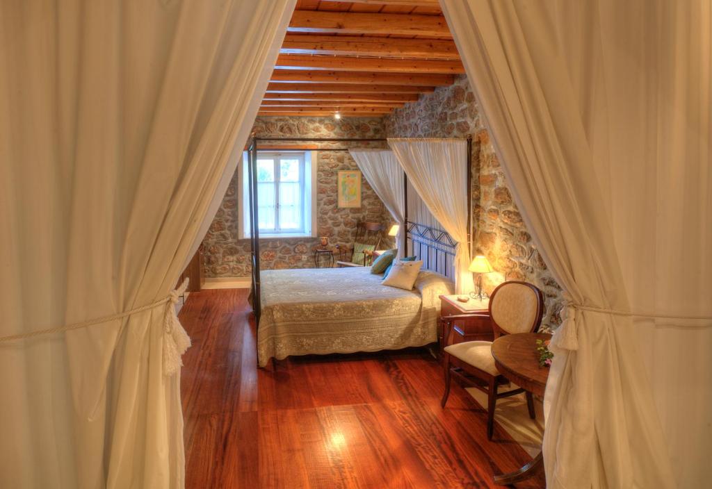 Nereids Guesthouse - 12