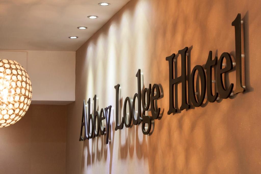 Fotografie z fotogalerie ubytování The Abbey Lodge Hotel v destinaci Bradford