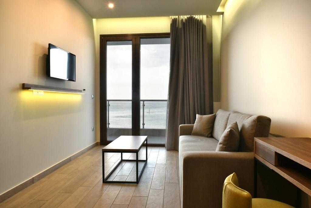 Posezení v ubytování Mistral Hotel