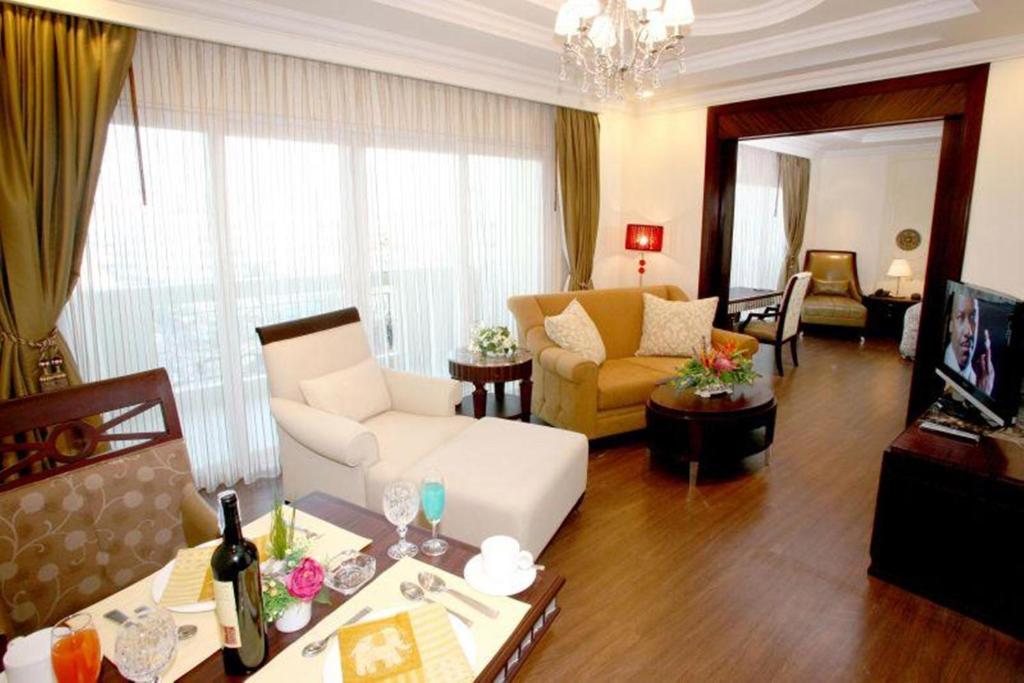 LK Residence - Resim 38