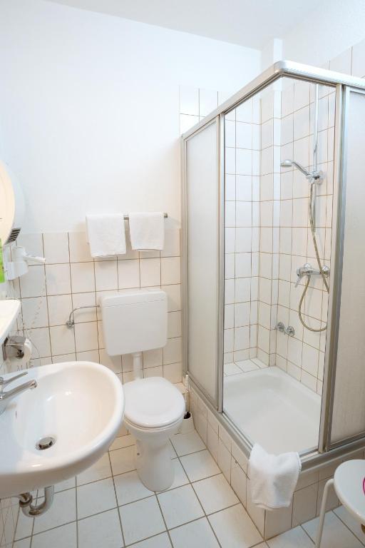 Koupelna v ubytování Hotel garni Harzer Hof