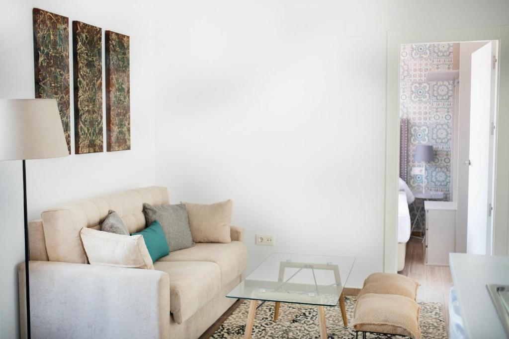 Część wypoczynkowa w obiekcie Feelathome Mártires Apartments