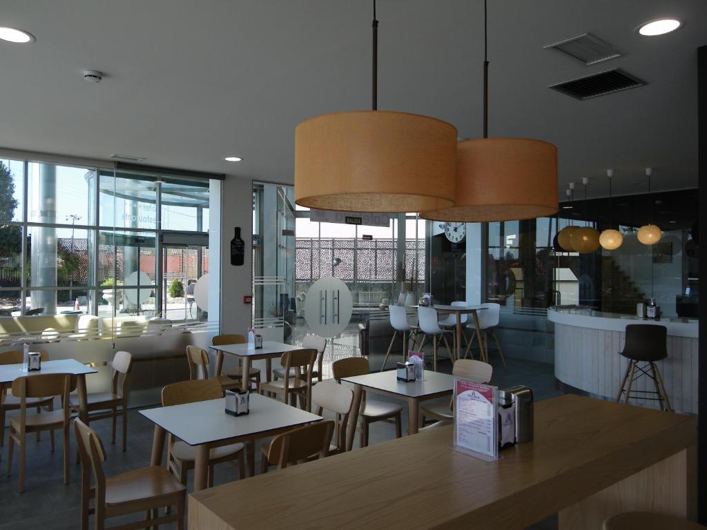 Restaurace v ubytování Valcarce Ferrol