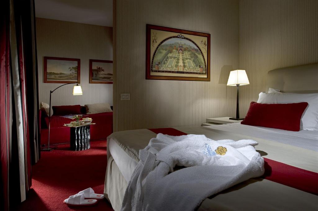 Hotel dei Borgognoni - Triple Room