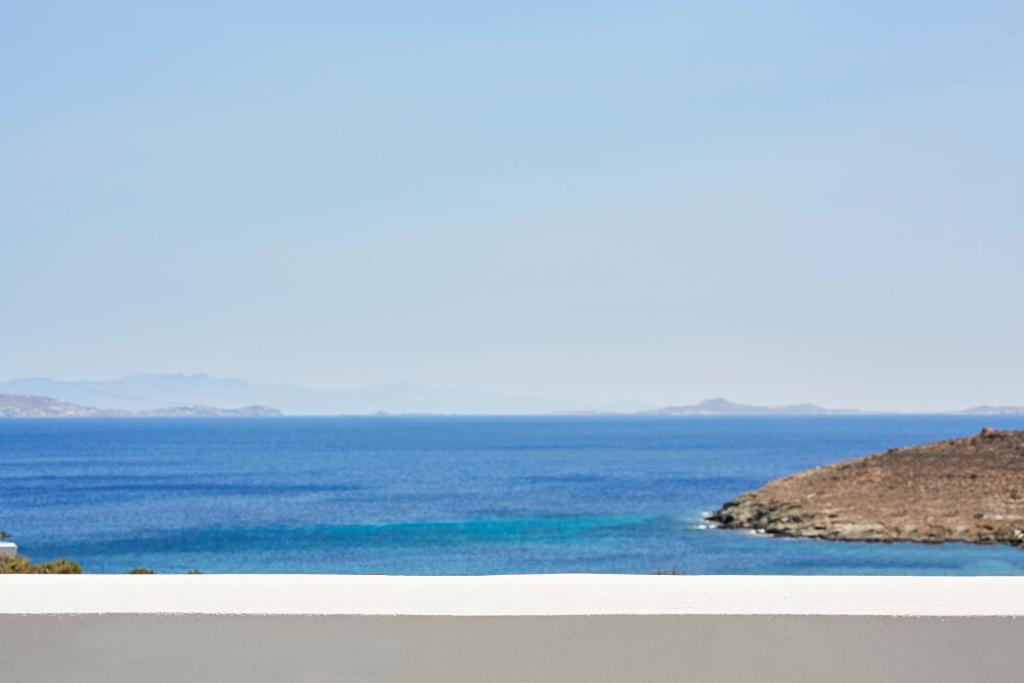 Mr and Mrs White Tinos - 7