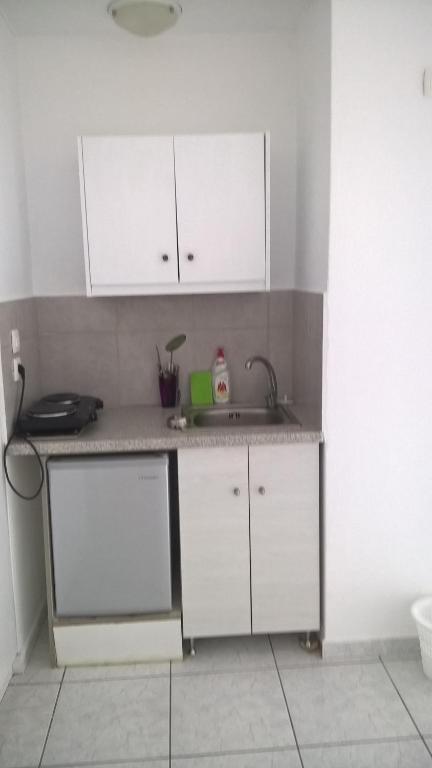 ALMA THERA Boutique Rooms - Perissa Santorini - 4