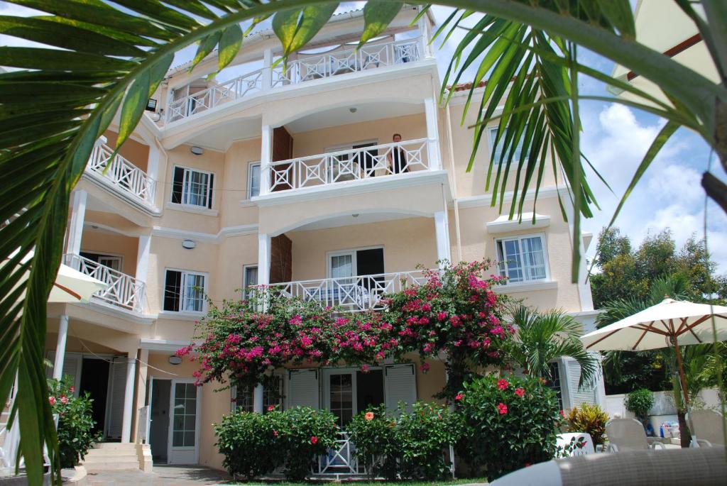 Budova, kde se aparthotel nachází