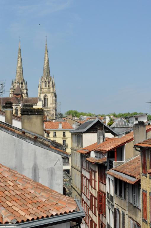 Temporesidence Chateauneuf - Large Duplex Apartment