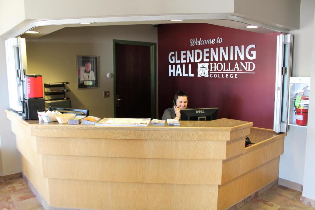 Hosté ubytování Glendenning Hall at Holland College