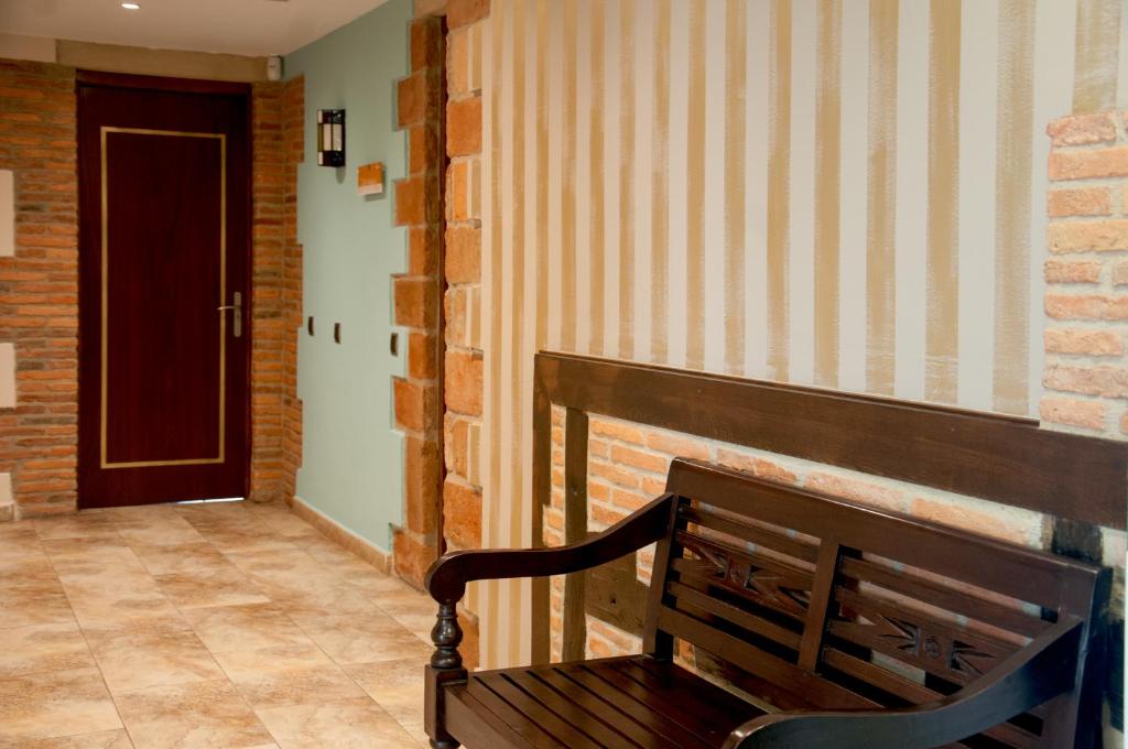 A seating area at Apartamentos Costa Esmeralda