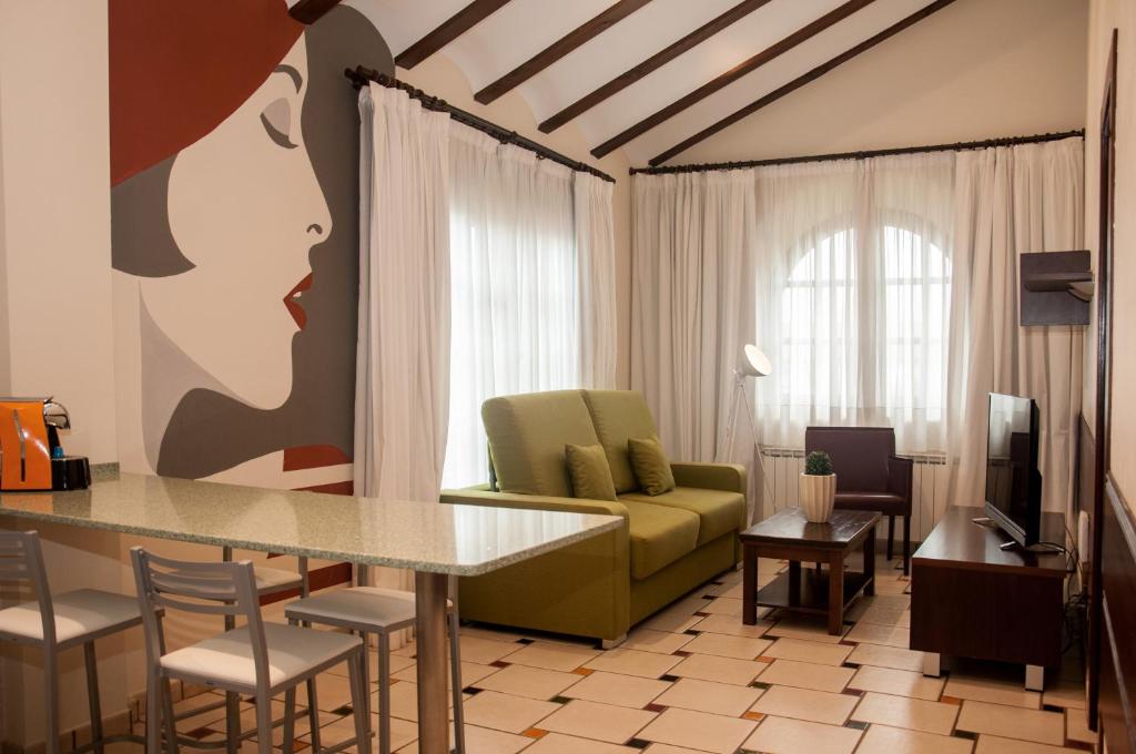 A seating area at Apartamentos Costa Esmeralda