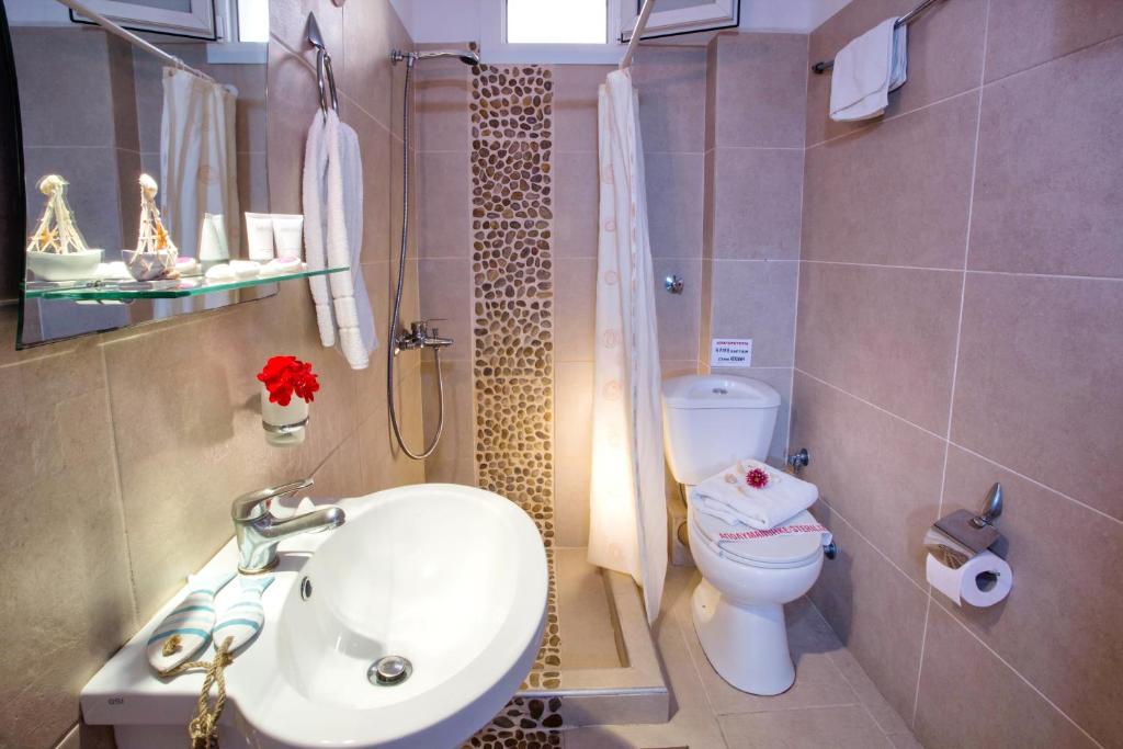 Koupelna v ubytování Golden Suites