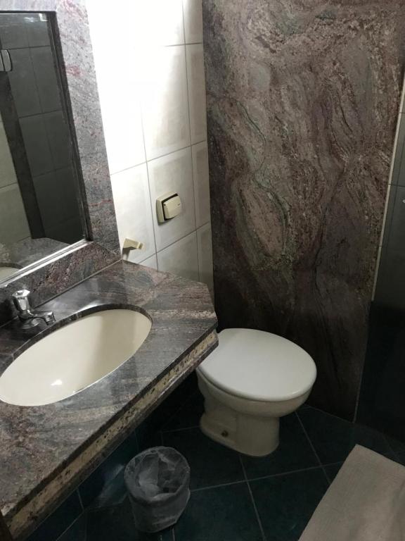  SM Palace Hotel