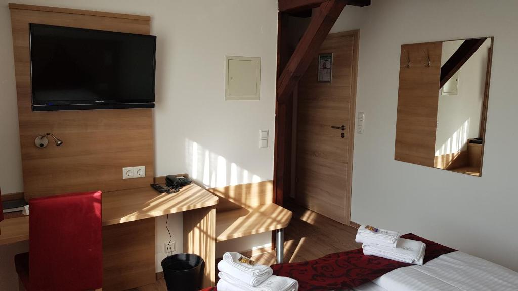 Hotel Elb Blick - Double Room With River View