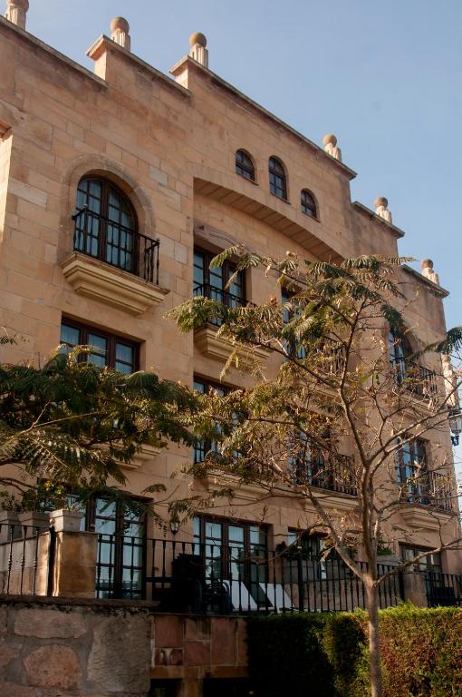 The building in which Az apartmant is located