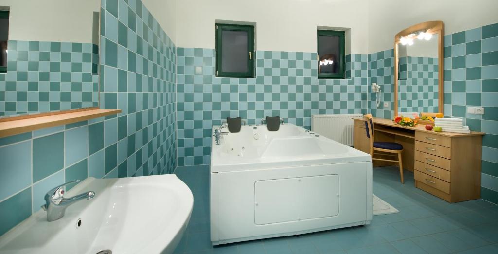 Koupelna v ubytování Grand Hotel