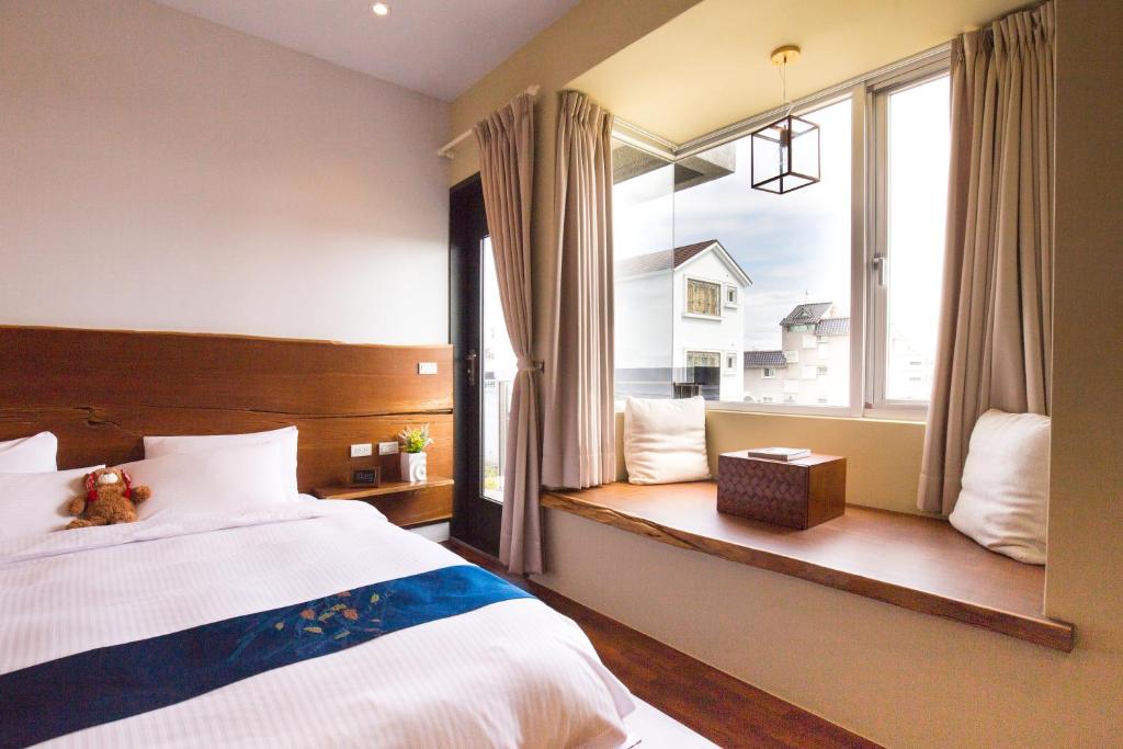 WMS Villa - Deluxe Double Room With Balcony