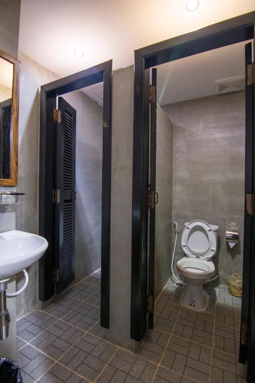 Koupelna v ubytování Bokre Angkor Hostel