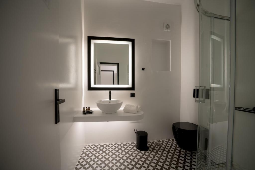 Koupelna v ubytování Divelia Hotel