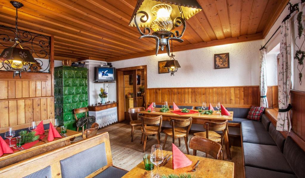 Posezení v ubytování Berggasthof Edelweiss